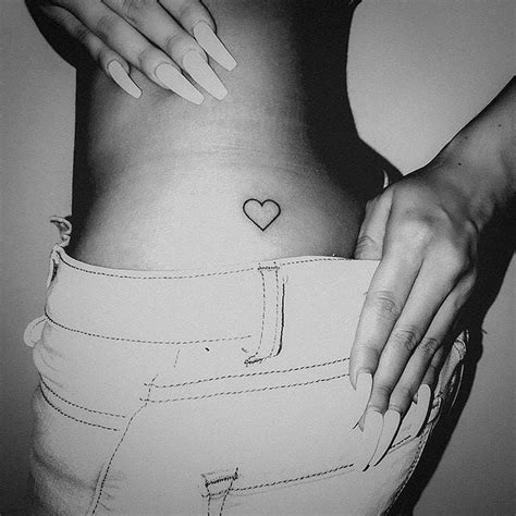 tatuajes en pompas|Tatuajes en la pompa mujer